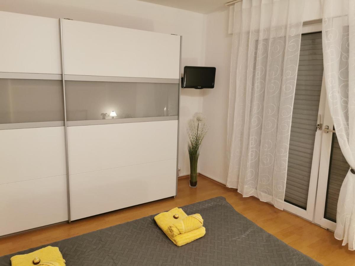 Schoene 3-Zimmer Erdgeschosswohnung Am Bergpark,Unesco,Therme,Train, Wilhelmshoeher Allee 329 Κάσελ Εξωτερικό φωτογραφία