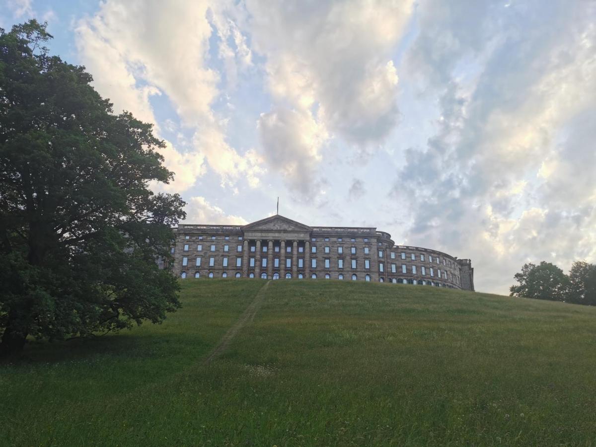Schoene 3-Zimmer Erdgeschosswohnung Am Bergpark,Unesco,Therme,Train, Wilhelmshoeher Allee 329 Κάσελ Εξωτερικό φωτογραφία